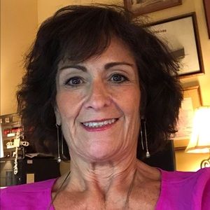 Meet your Posher, Gayle